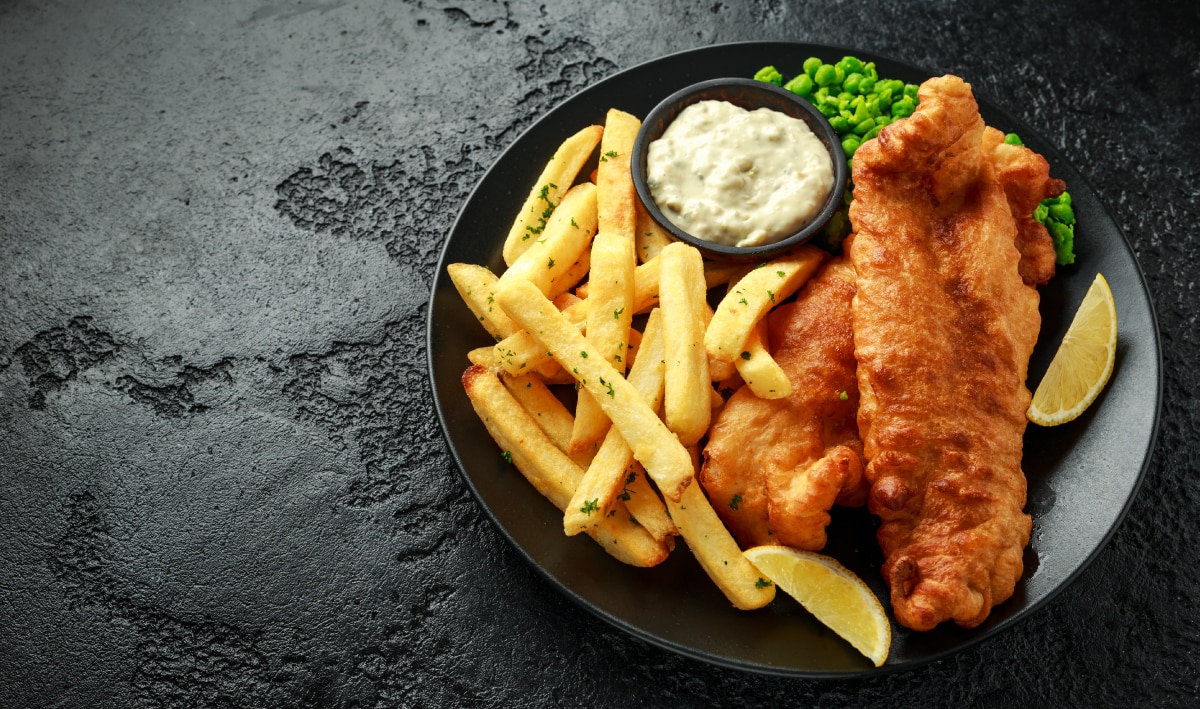 Fish & chips con salsa tártara Fish & chips con salsa tártara